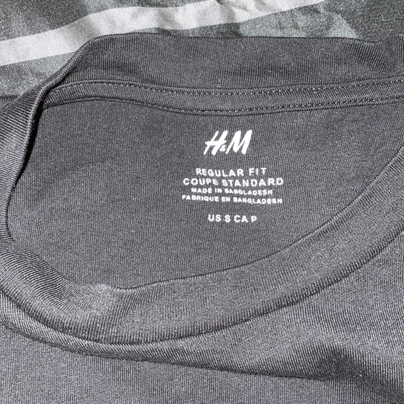 MENS H&M SMALL LONG SLEEVE TEE - Picture 2 of 3
